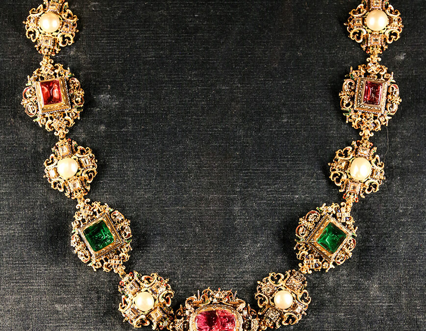 Antique jewelry golden chain with large precious gems. Sold at main Gold Drop