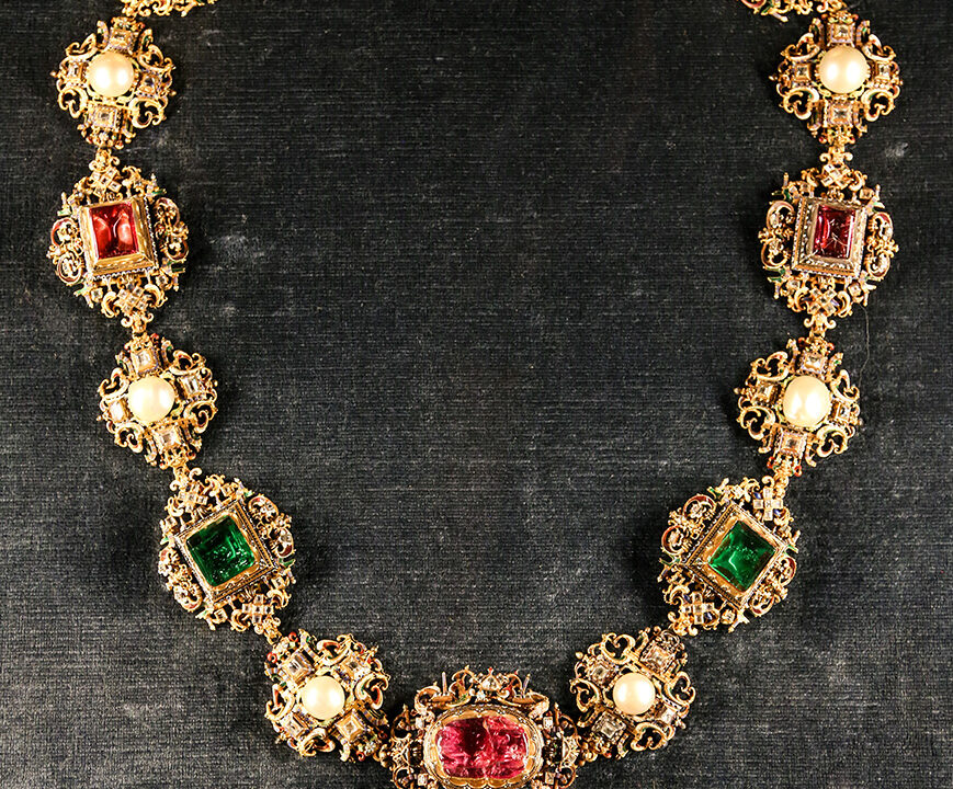 Antique jewelry golden chain with large precious gems. Sold at main Gold Drop